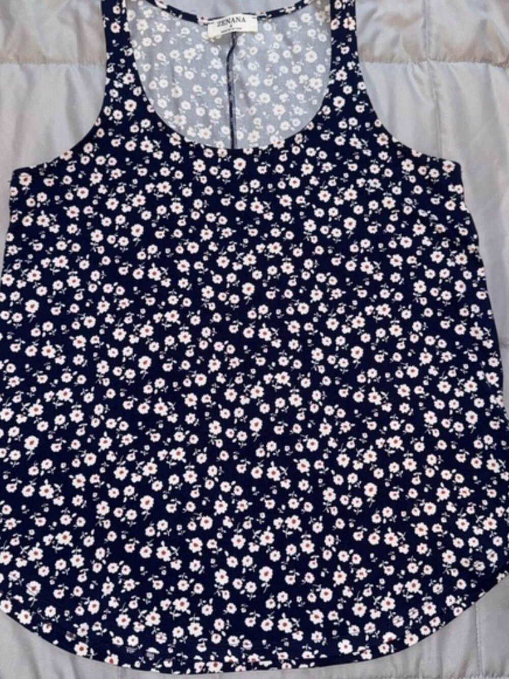 Zenana Outfitters Navy Floral Tank Top Size Small